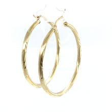 Load image into Gallery viewer, 10k Gold Star Cut Hoops .