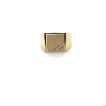 Load image into Gallery viewer, 14k Gold Square Ring .