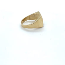 Load image into Gallery viewer, 14k Gold Square Ring .
