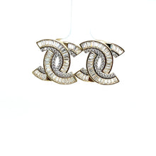 Load image into Gallery viewer, 10k Gold CC Earrings .