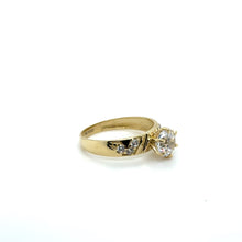 Load image into Gallery viewer, 14k Gold Round Engagement Ring .