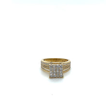 Load image into Gallery viewer, 10k Gold Square Thick Ring .